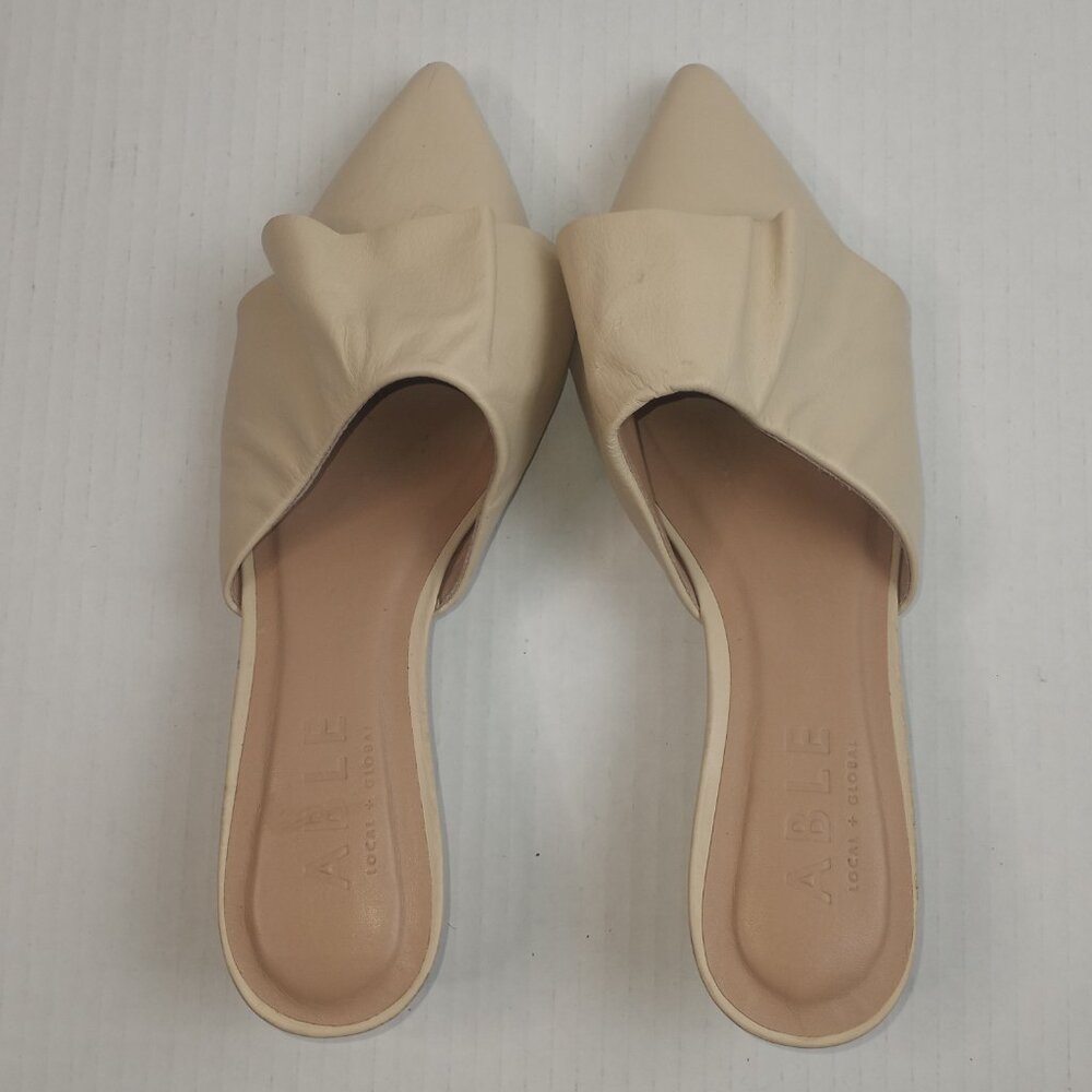 Able Local + Global Cream Pointed Toe Slip On Kit… - image 4